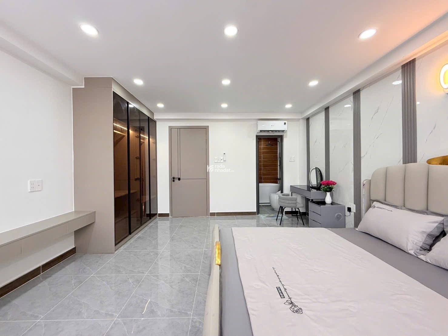 NHÀ ĐẸP FULL NỘI THẤT BÙI QUANG LÀ GÒ VẤP – 1 TRỆT 1 LỬNG 2 LẦU – HẺM 4M – HƯỚNG ĐÔNG NAM – 6.78 TỶ