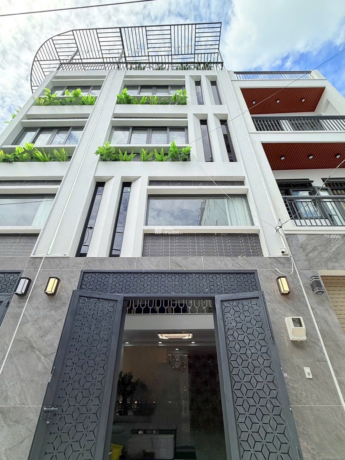 NHÀ ĐẸP FULL NỘI THẤT BÙI QUANG LÀ GÒ VẤP – 1 TRỆT 1 LỬNG 2 LẦU – HẺM 4M – HƯỚNG ĐÔNG NAM – 6.78 TỶ