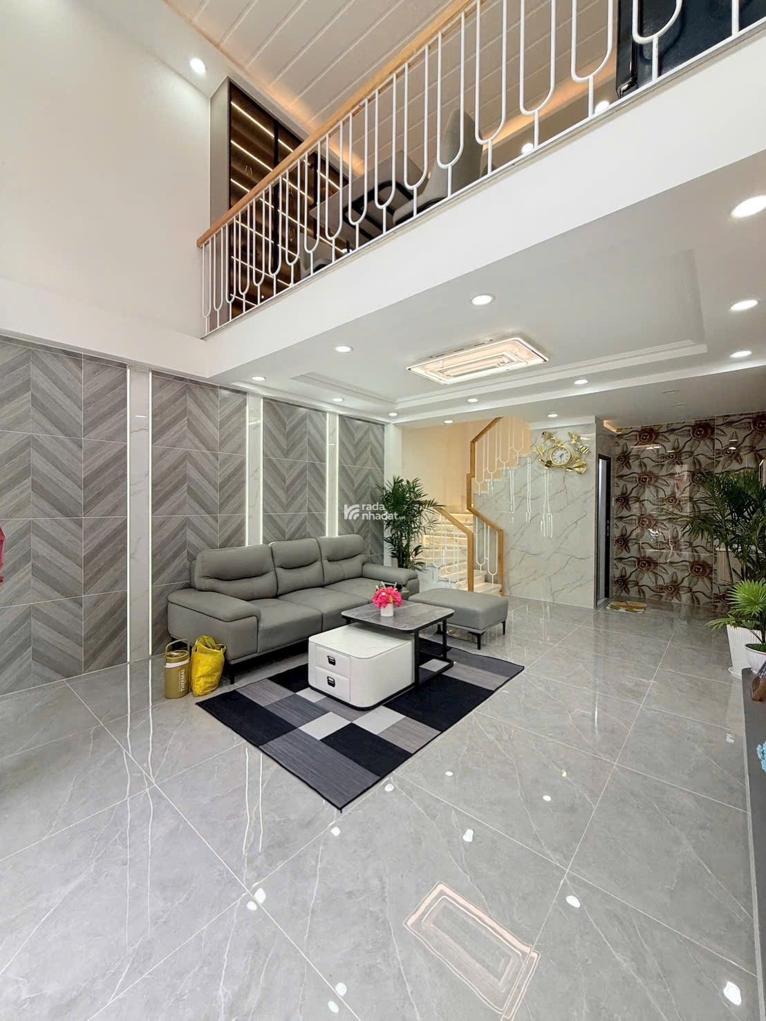 NHÀ ĐẸP FULL NỘI THẤT BÙI QUANG LÀ GÒ VẤP – 1 TRỆT 1 LỬNG 2 LẦU – HẺM 4M – HƯỚNG ĐÔNG NAM – 6.78 TỶ