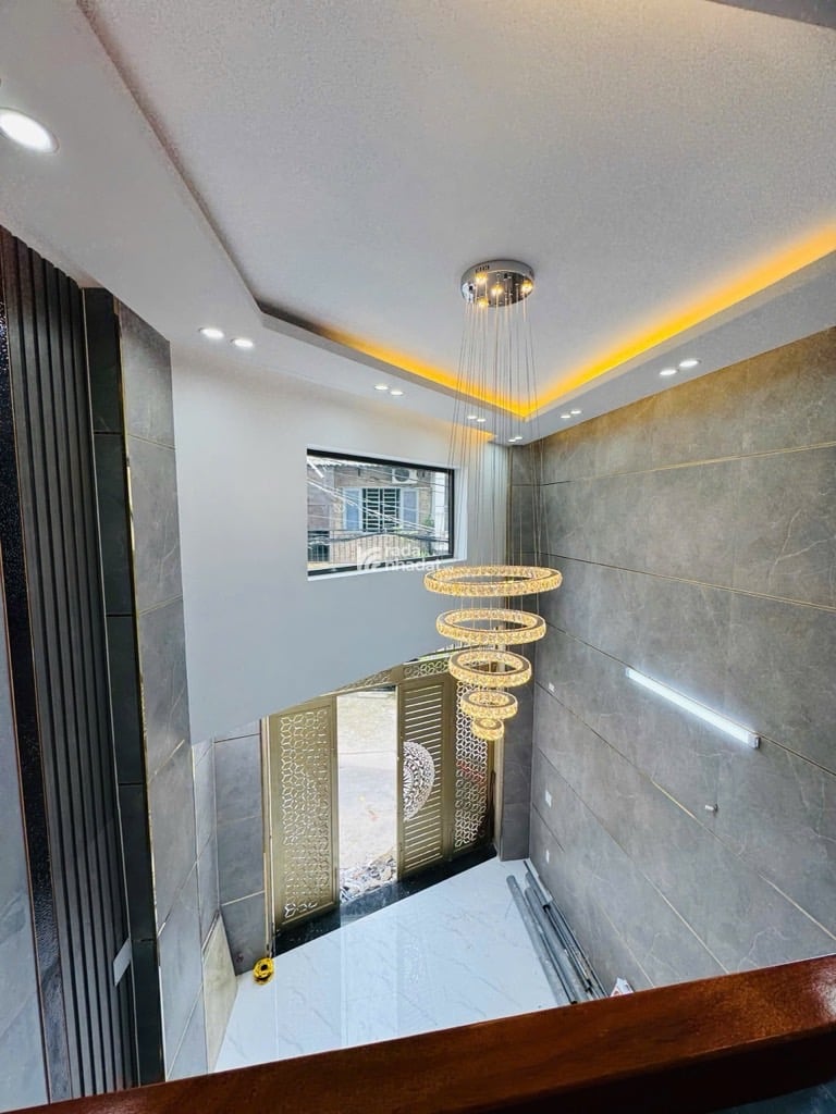 NHÀ 5 TẦNG MỚI ĐẸP - 60M2 (4.7x13) - HẺM XE HƠI - GẦN AEON TÂN PHÚ - FULL NỘI THẤT -