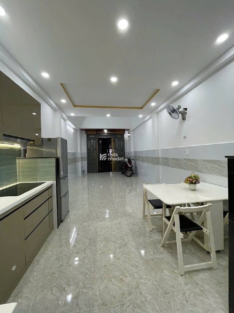 HẺM XE TẢI - NGAY NGÃ TƯ 4 XÃ - TIẾP GIÁP LÊ VĂN QUỚI, HOÀ BÌNH, BÌNH LONG, NGAY CHỢ - NHÀ MỚI ĐẸP 