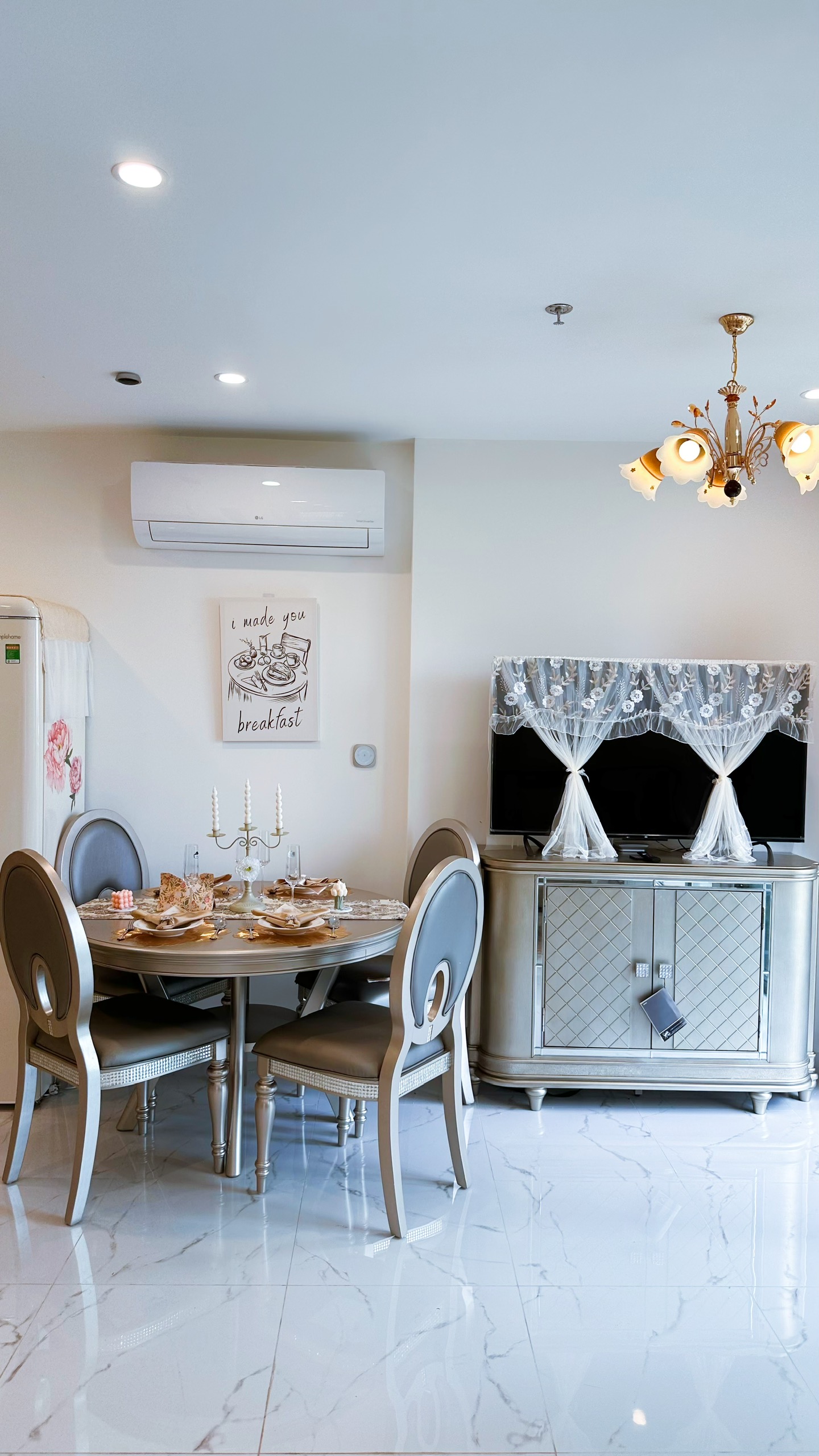 CHO THUÊ 2PN 69M2 FULL NỘI THẤT ĐẸP GIÁ CHỈ 13 TRIỆU TẠI VINHOMES QUẬN 9