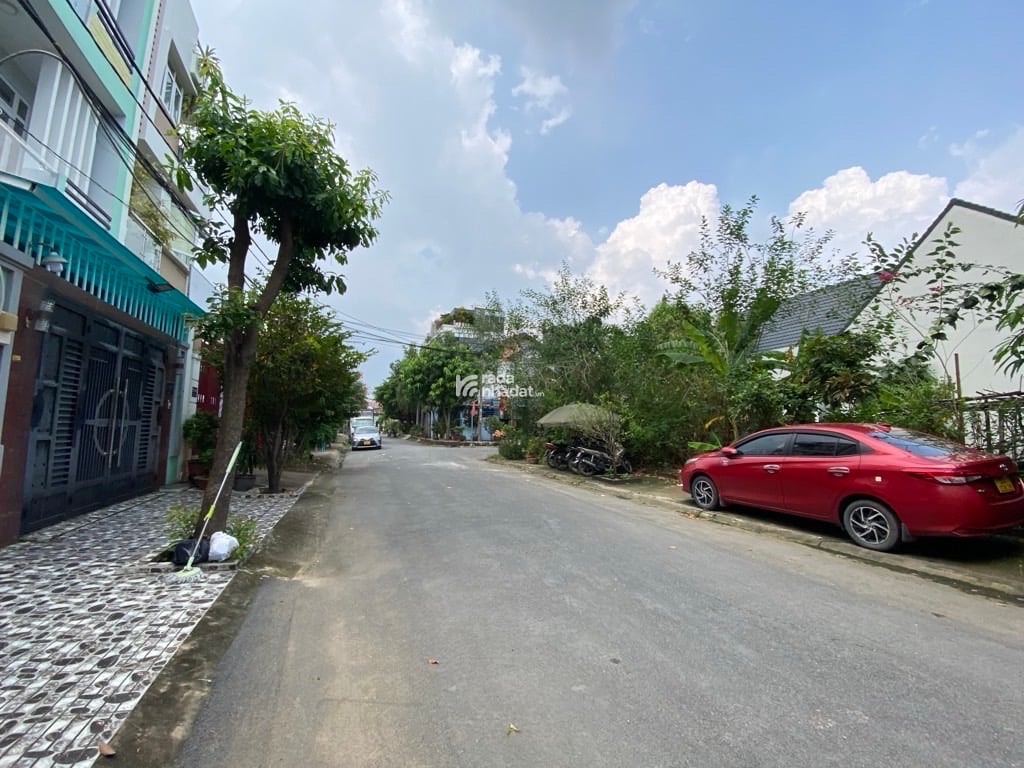 Bán đất khu biệt thự Bộ Công An Q7 - 5x20 đường rộng 12m có vỉa hè - chỉ 12.3 tỷ