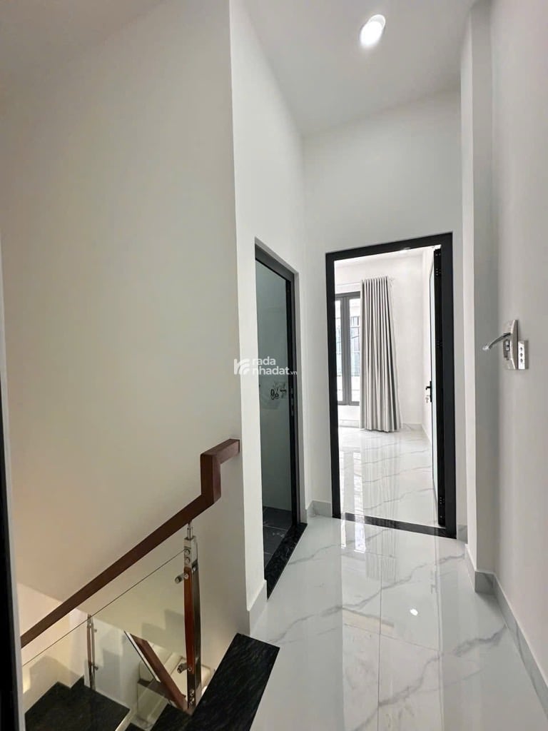 BÁN NHÀ ĐẸP 41M2 HẺM XE HƠI CHỈ 4.5 TỶ GẦN LÊ VĂN QUỚI HƯƠNG LỘ 2