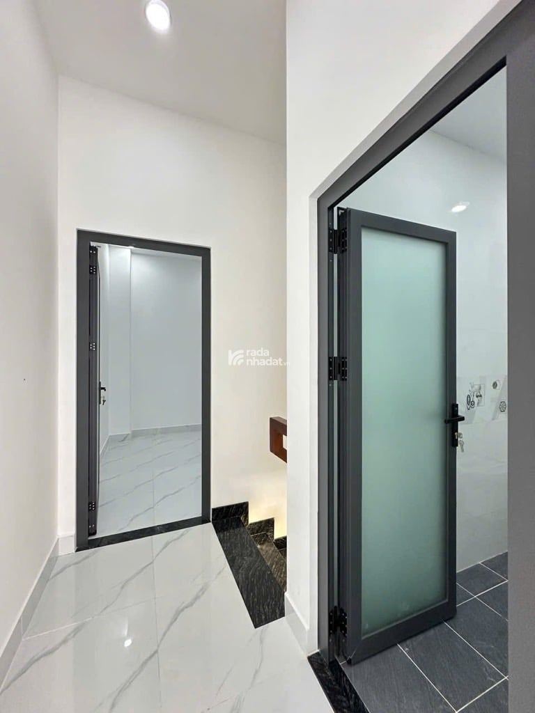 BÁN NHÀ ĐẸP 41M2 HẺM XE HƠI CHỈ 4.5 TỶ GẦN LÊ VĂN QUỚI HƯƠNG LỘ 2