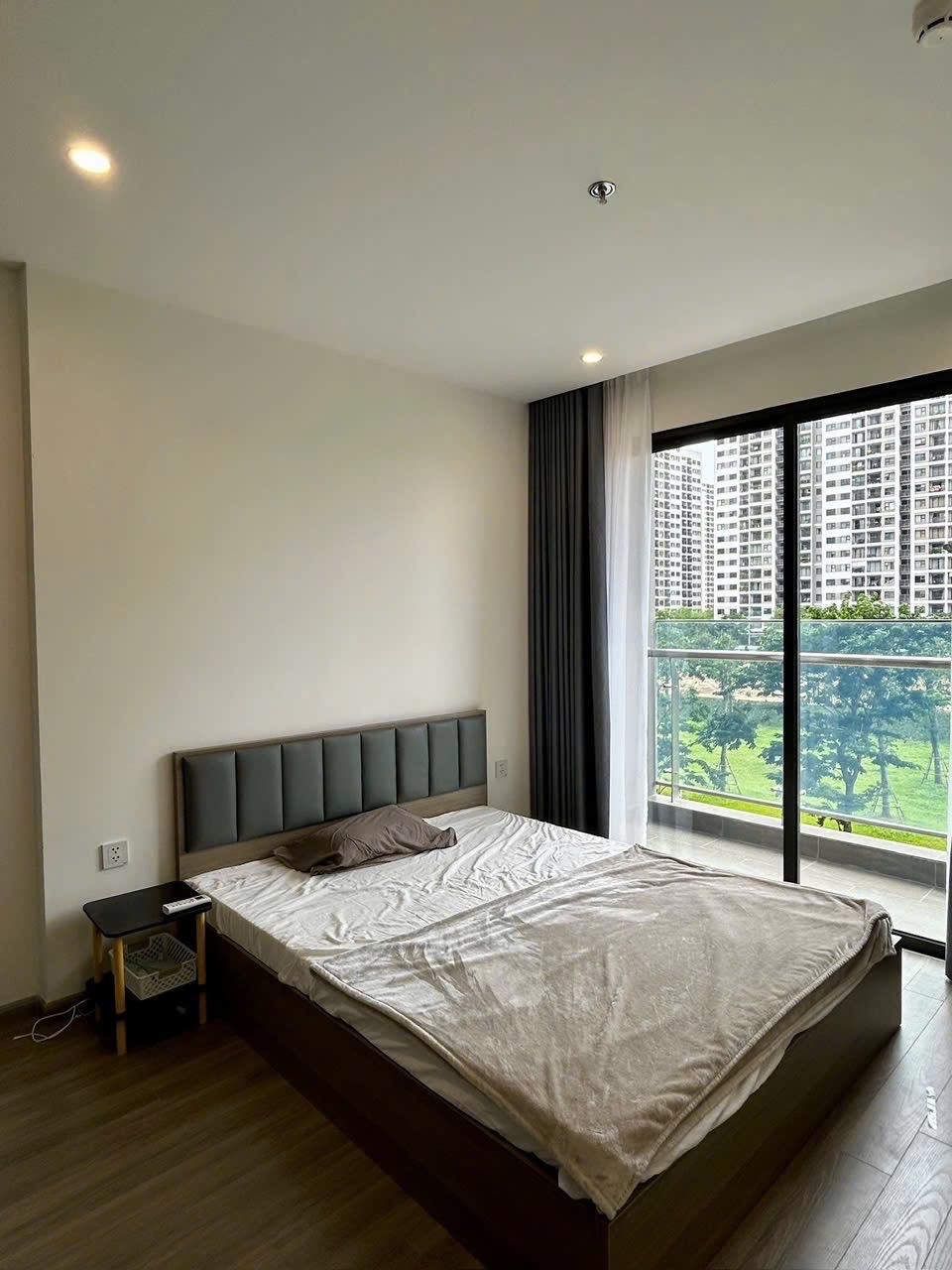 cần bán căn GH6 2pn2wc giá bán 3.6tỷ vinhomes grand park quận 9