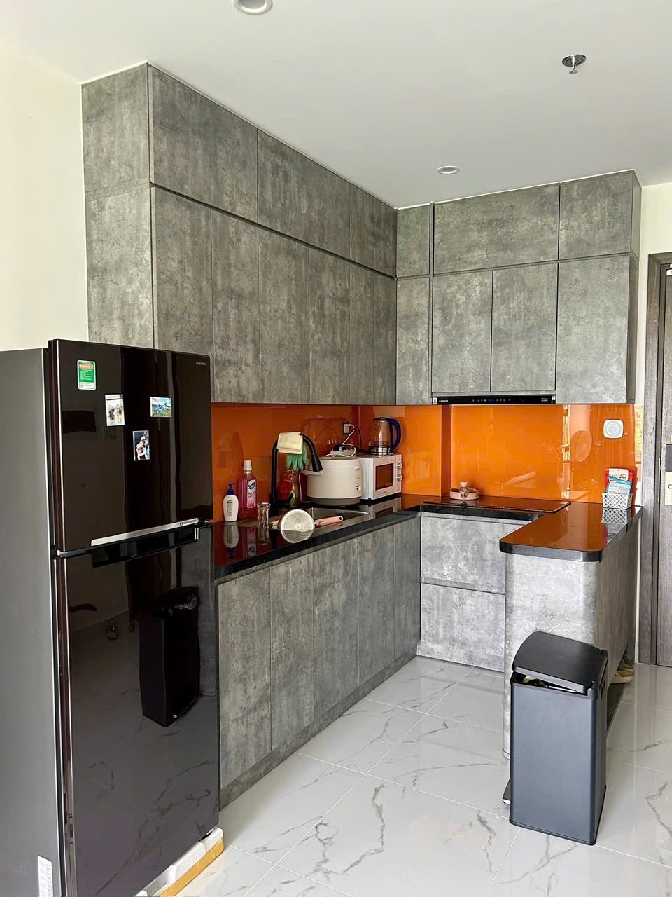 cần bán căn GH6 2pn2wc giá bán 3.6tỷ vinhomes grand park quận 9