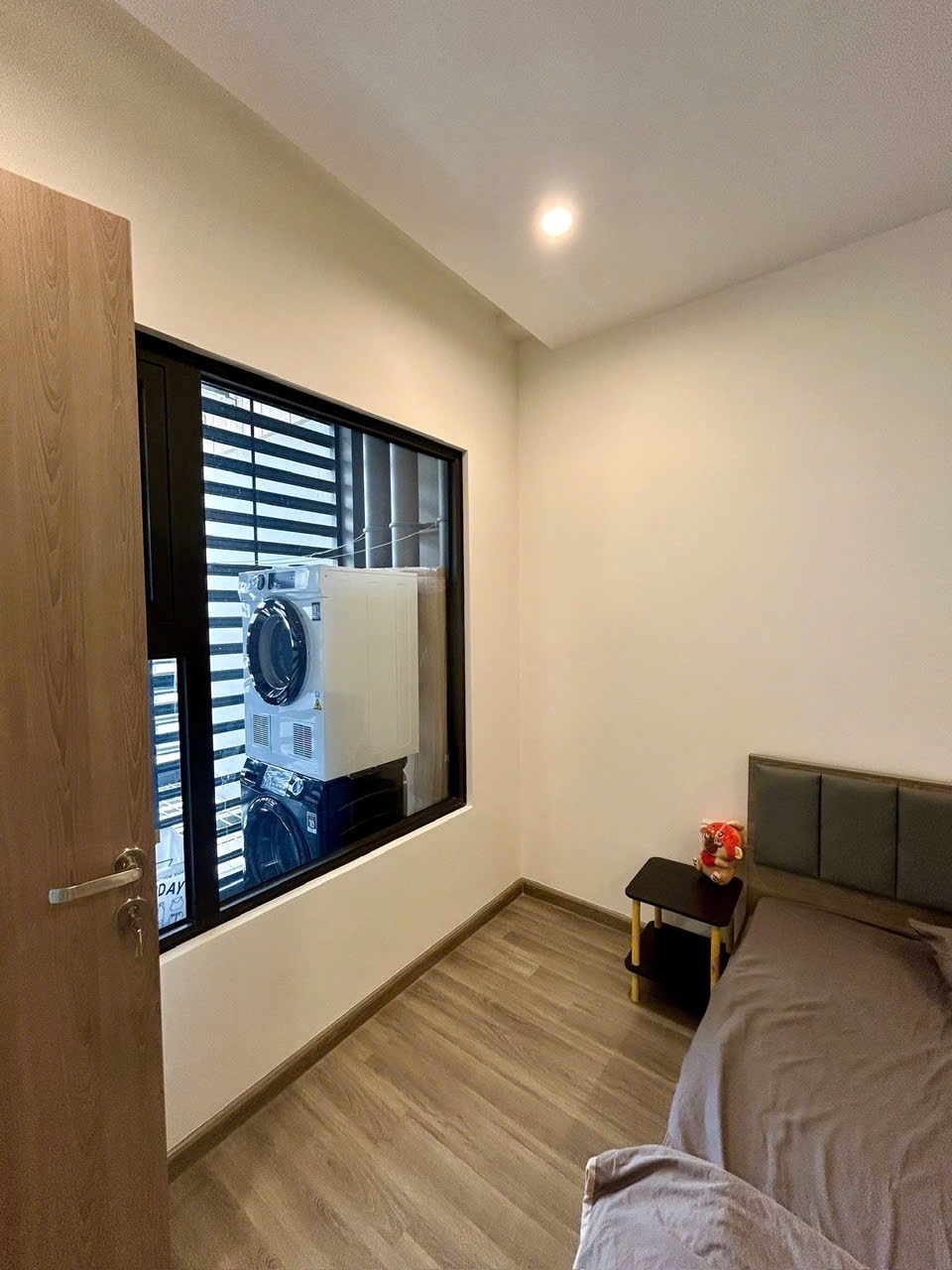 cần bán căn GH6 2pn2wc giá bán 3.6tỷ vinhomes grand park quận 9