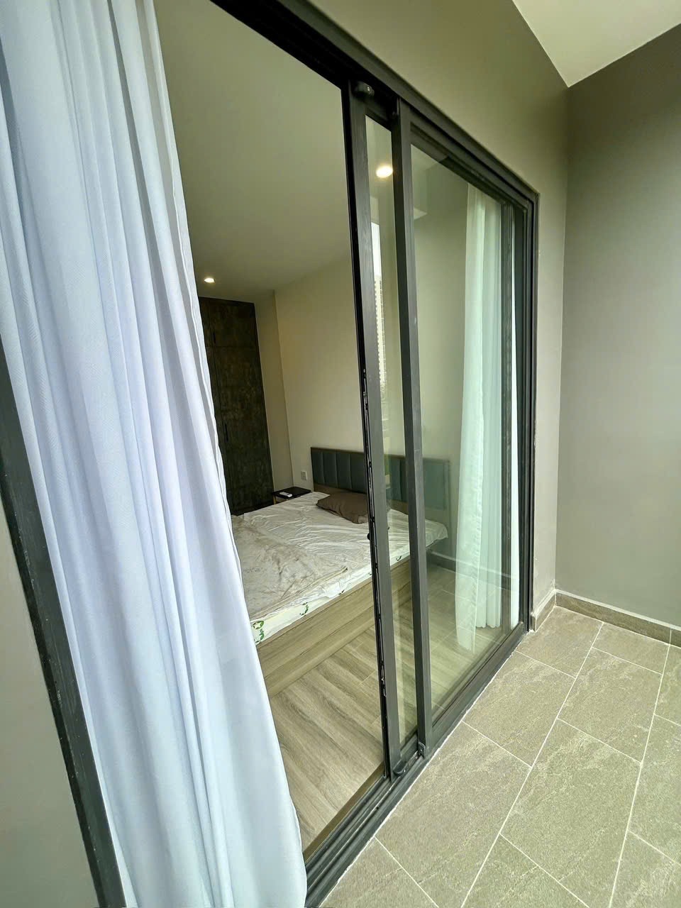 cần bán căn GH6 2pn2wc giá bán 3.6tỷ vinhomes grand park quận 9
