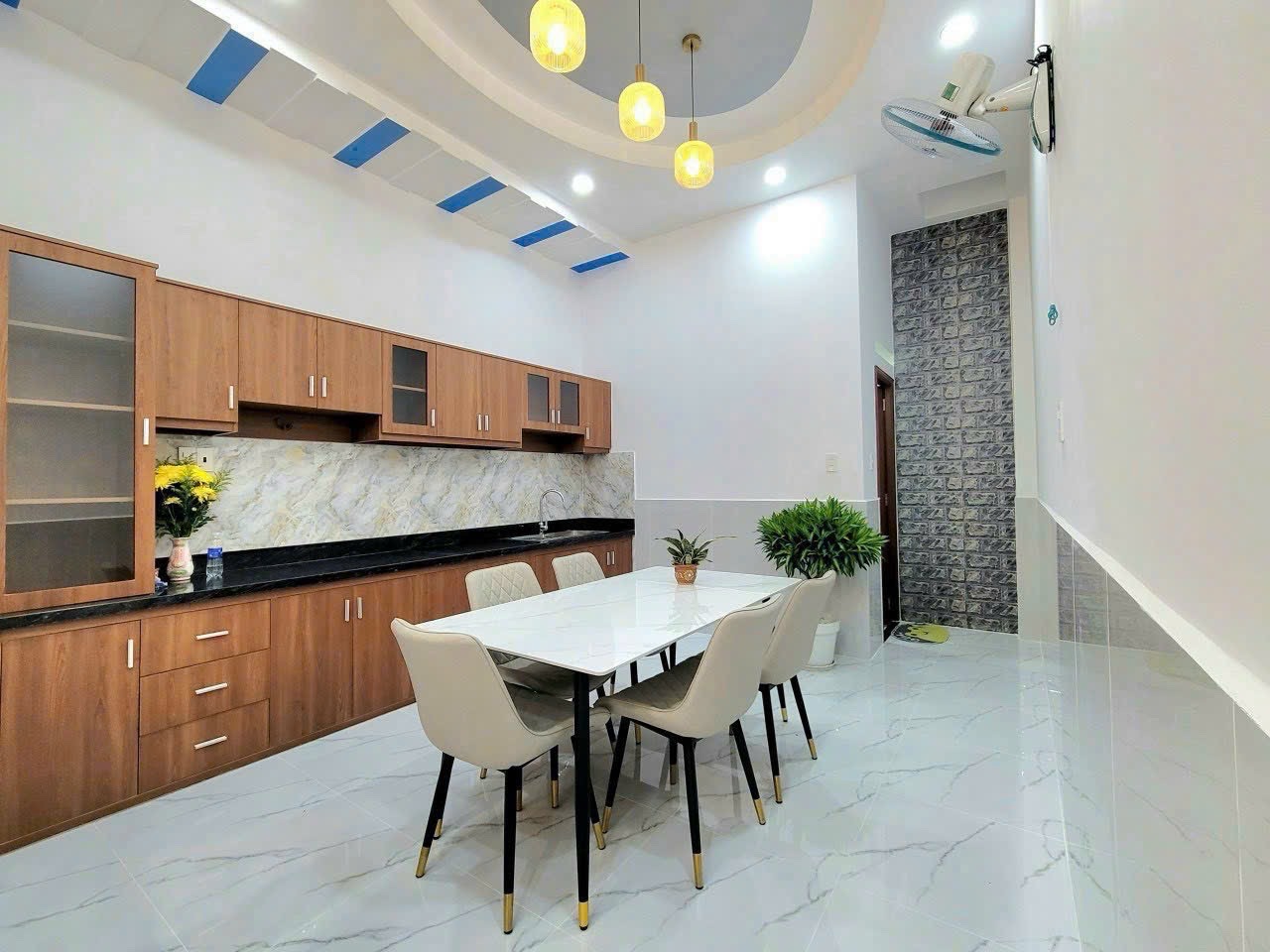 VỀ QUÊ Ở BÁN Nhà giá TỐT Đường Nguyễn Kiệm giá 4 tỷ 650  DT 61,5m2 P3 Q.Gò Vấp HCM