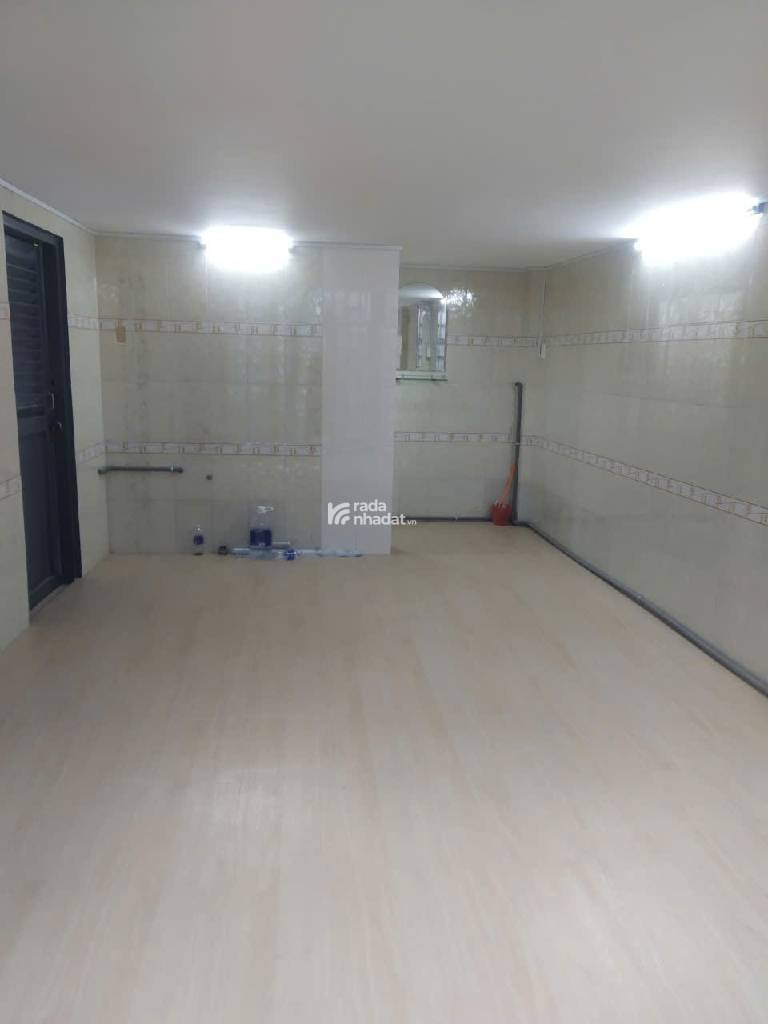 HẺM XE HƠI SÁT NHÀ, LẠC LONG QUÂN, TÂN BÌNH, 28M2 CÓ KC Ở NGAY. GIẢM 350TR CHỈ 3.78T TL