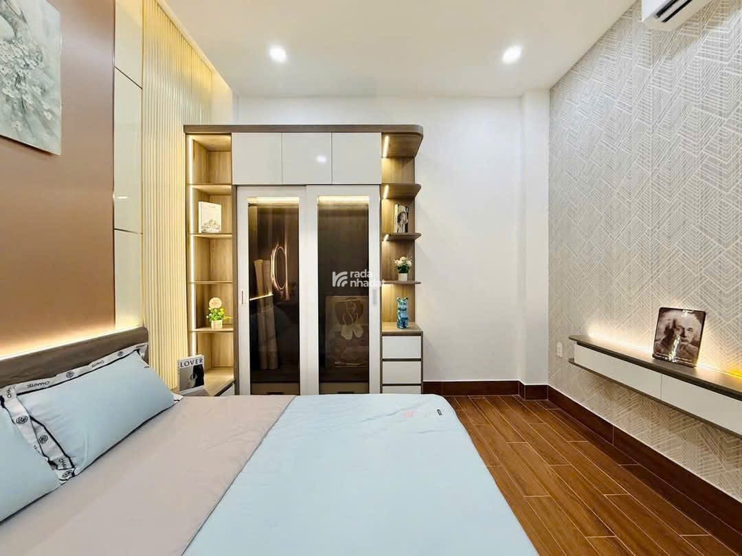 Ngộp! Bán gấp nhà 53m2 , đường Nguyễn Văn Luông, P12, Q6. Hẻm 7m, giá 6 tỷ 150 triệu. Xây 3 tầng