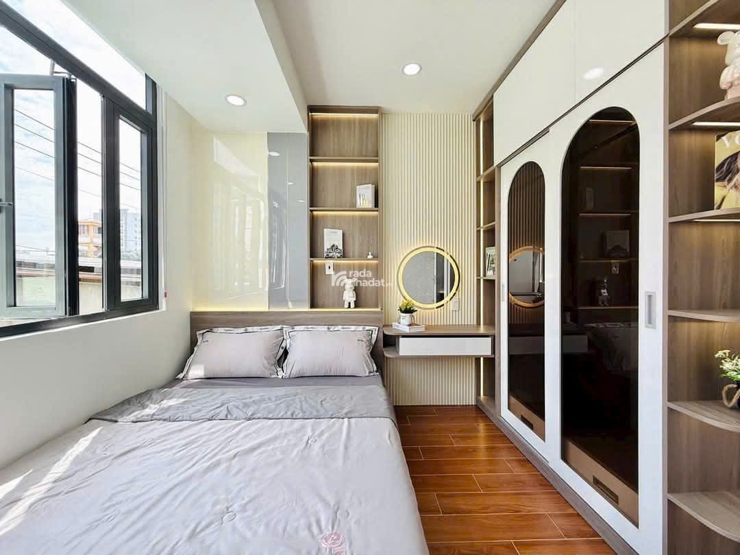 Ngộp! Bán gấp nhà 53m2 , đường Nguyễn Văn Luông, P12, Q6. Hẻm 7m, giá 6 tỷ 150 triệu. Xây 3 tầng