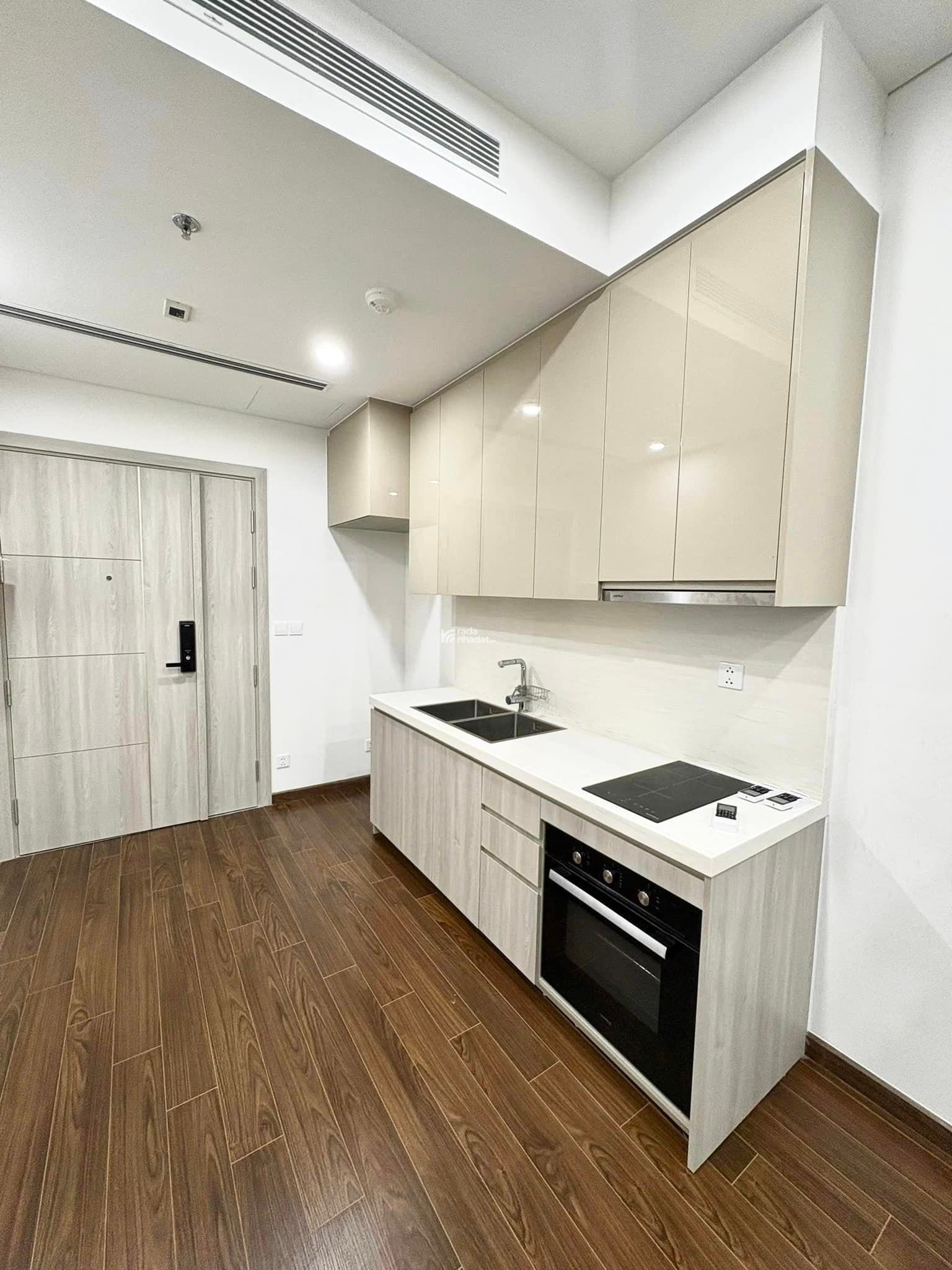 Chính chủ cần tiền bán gấp căn 2PN64m2 Masteri West Heights giá sốc 3.850tỷ bao toàn bộ thuế phí