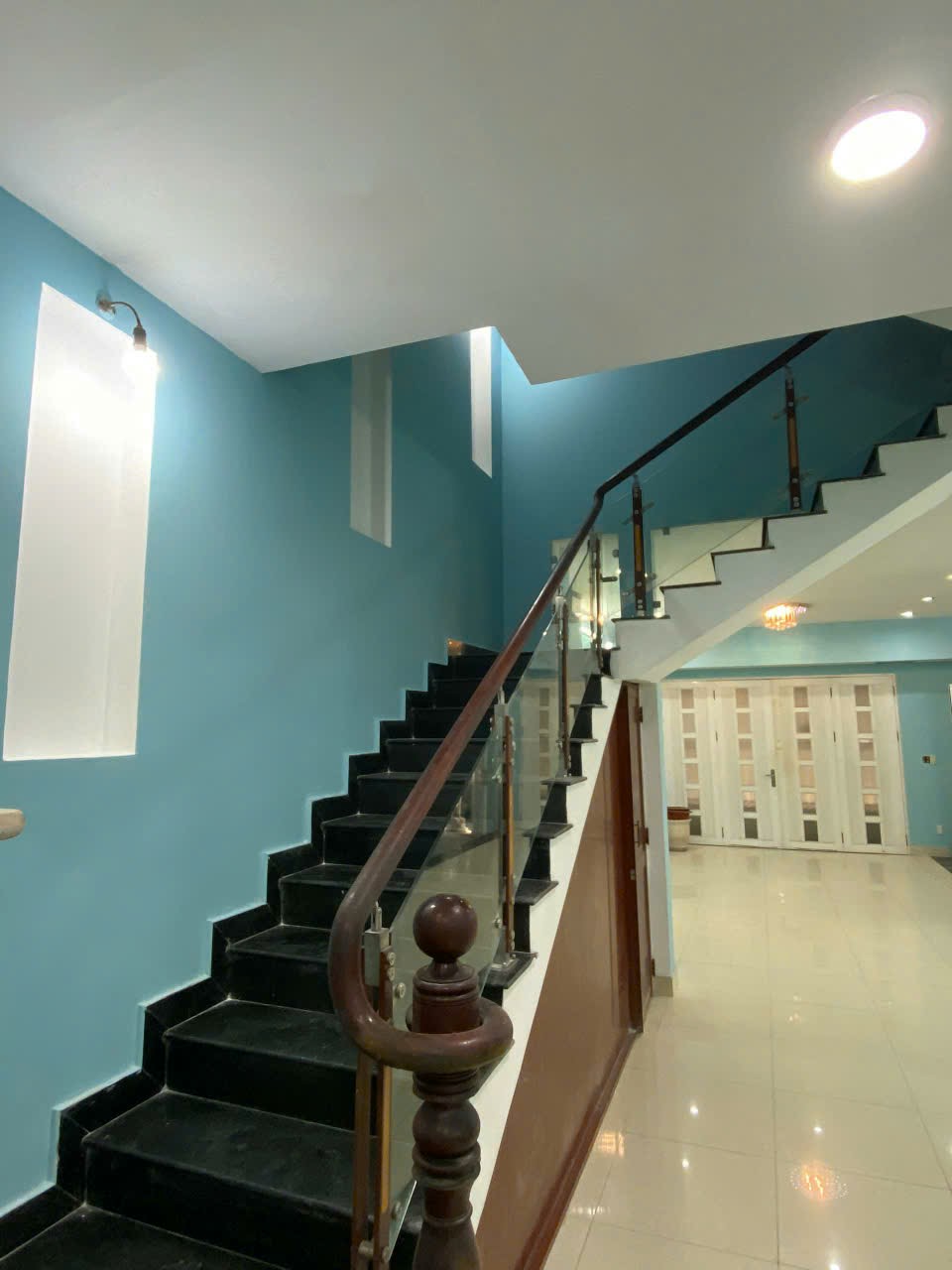 nhà 6x15m 3 lầu đường 40 Khu Tân Quy đông P tân phong Quận 7