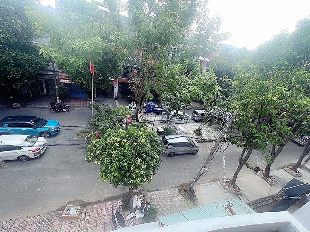 Bán nhà viêu công viên. hồ đắc di tây thạnh