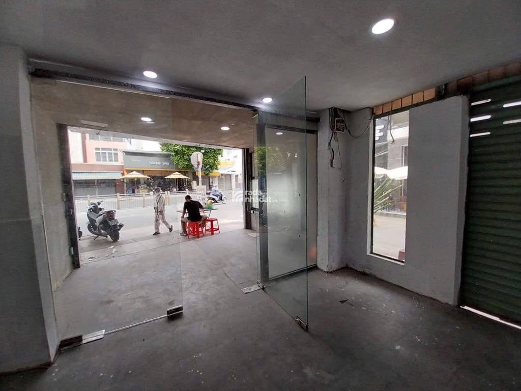 BÁN NHÀ LÔ GÓC  MẶT TIỀN LŨY BÁN BÍCH, TÂN PHÚ. CHỈ 17 TỶ TL.DIỆN TÍCH KHỦNG