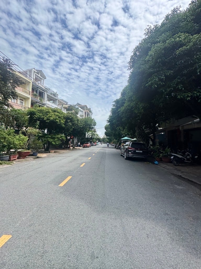 bán nhà gần tân sơn nhì quân tân phú