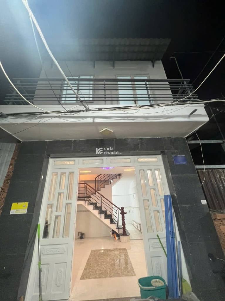  dân cư dân trí cao, hàng xóm toàn nhà cao tầng, an ninh, sầm uất. Tìm không ra căn thứ 2 