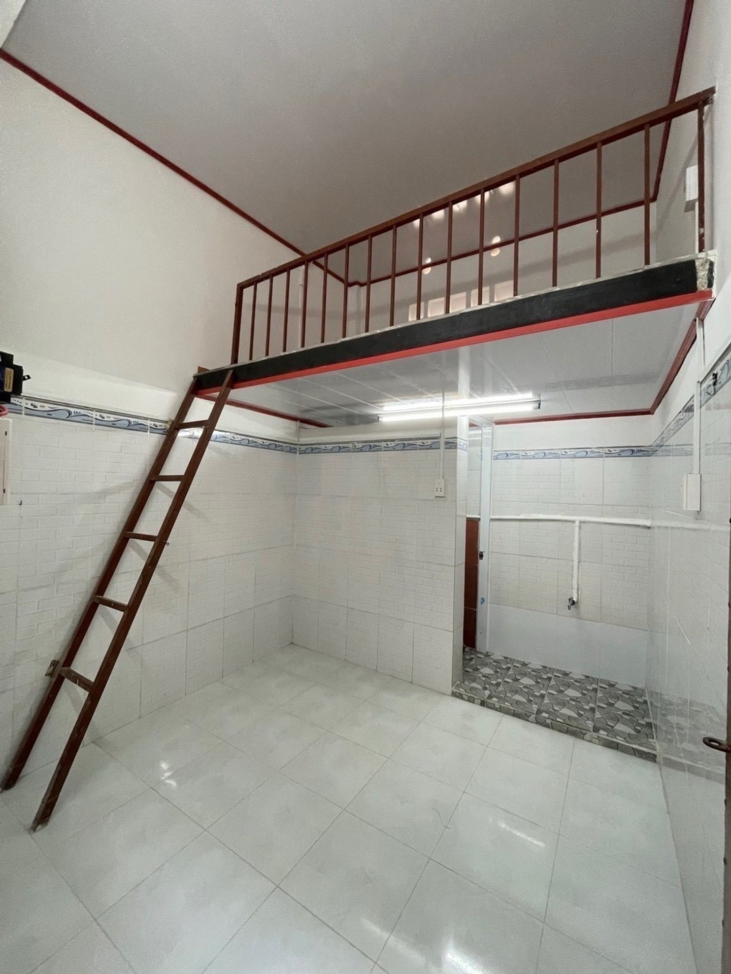 Cực rẻ - MTKD Trần Quang Cơ, 153m2, ngang 6m, 5 tầng, 6PN, 9 phòng trọ, chỉ 110tr/m2