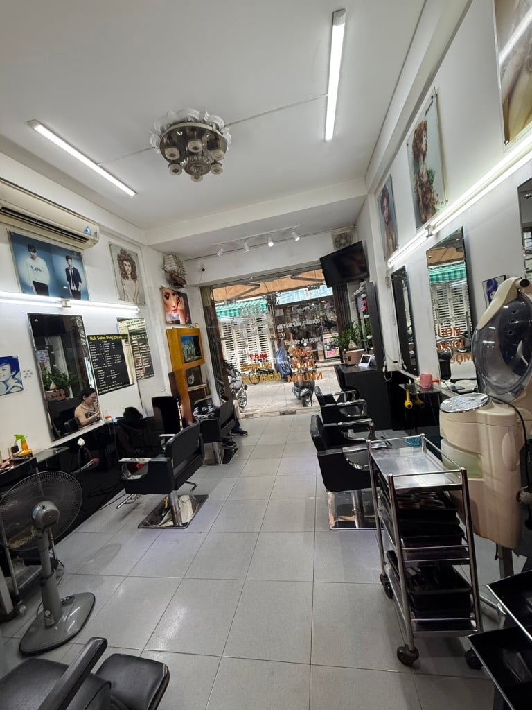 HXH TRÁNH THÔNG KINH DOANH TRUNG TÂM QUẬN 10 - SÁT MẶT TIỀN - 60M2 3TẦNG - 6PN - HẺM 8M