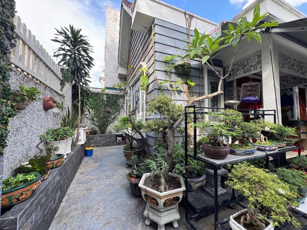 BÁN NHÀ VILLA MẶT TIỀN_DIỆN TÍCH 160m2_KDC SẦM UẤT_GIÁ 12ty400 THƯƠNG LƯỢNG 