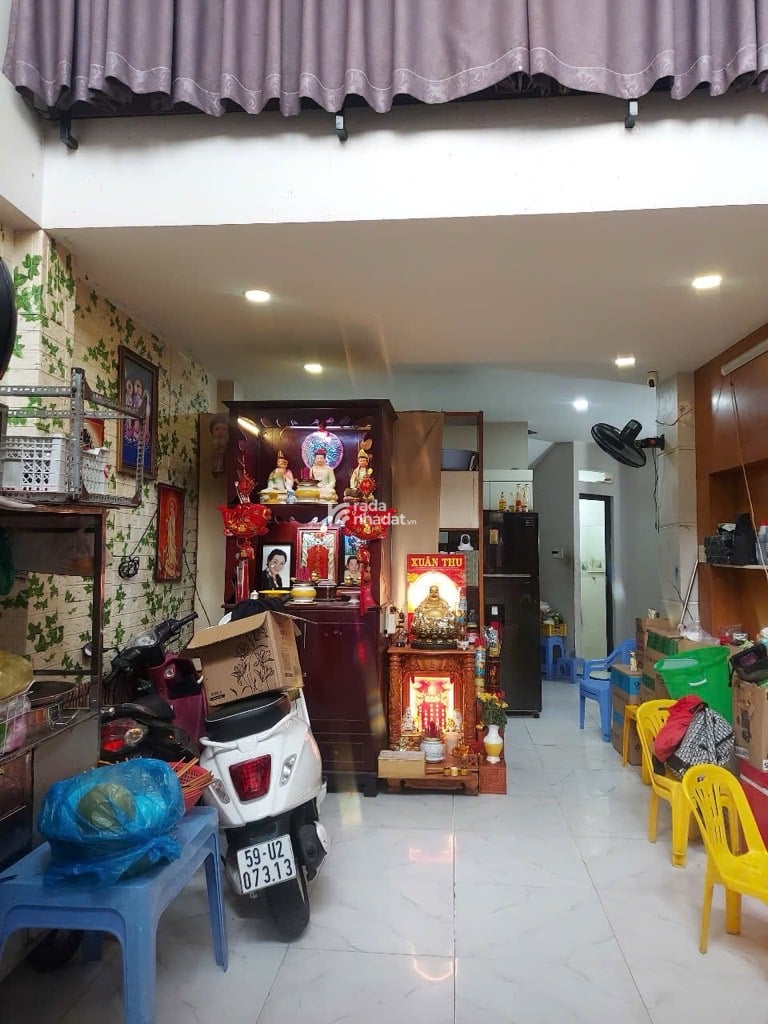 NGỘP BANK - 5 TẦNG - TRUNG TÂM Q.10 - LÝ THÁI TỔ - DT: 4*15m- CHỈ 7.2 TỶ