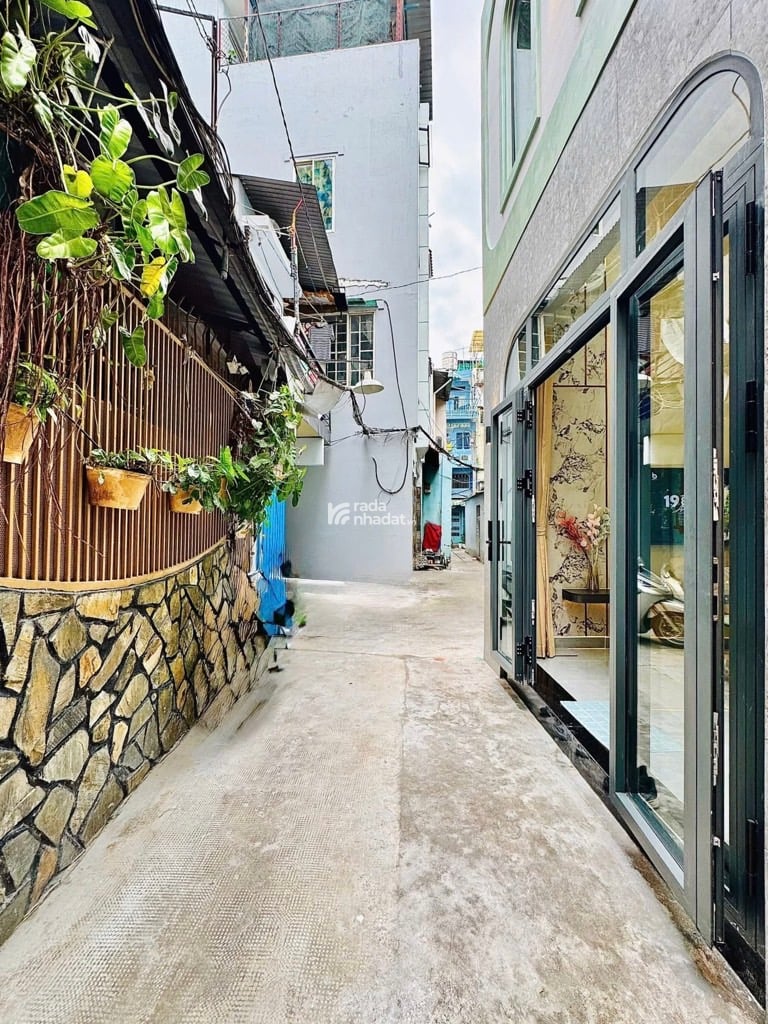 SÁT MT TRẦN HUY LIỆU, PHÚ NHUẬN, 46M2 TIỆN XÂY MỚI, TIỆN CẢI TẠO. GIẢM 200TR CHỈ CÒN 7.55T TL 