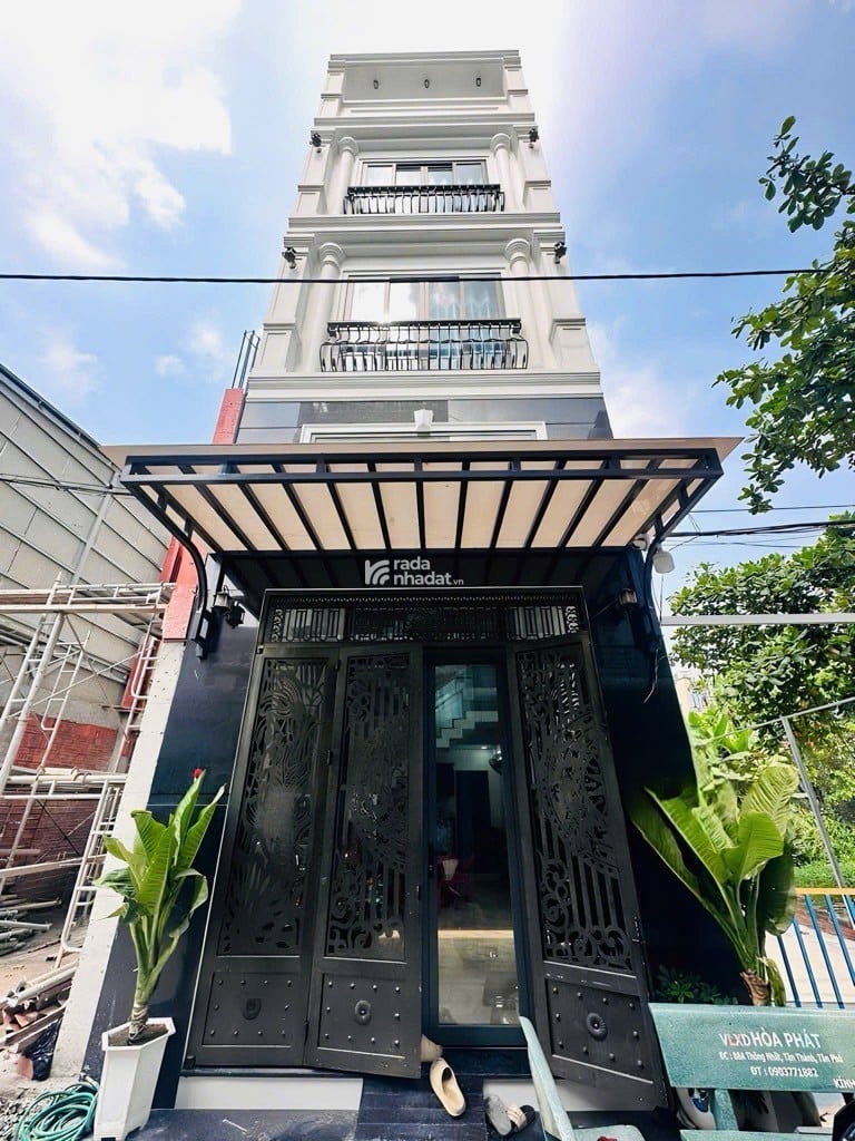 HẺM 6M XE HƠI NGỦ TRONG NHÀ 5 TẦNG DT: 4*14.5m- 6 tỷ 2