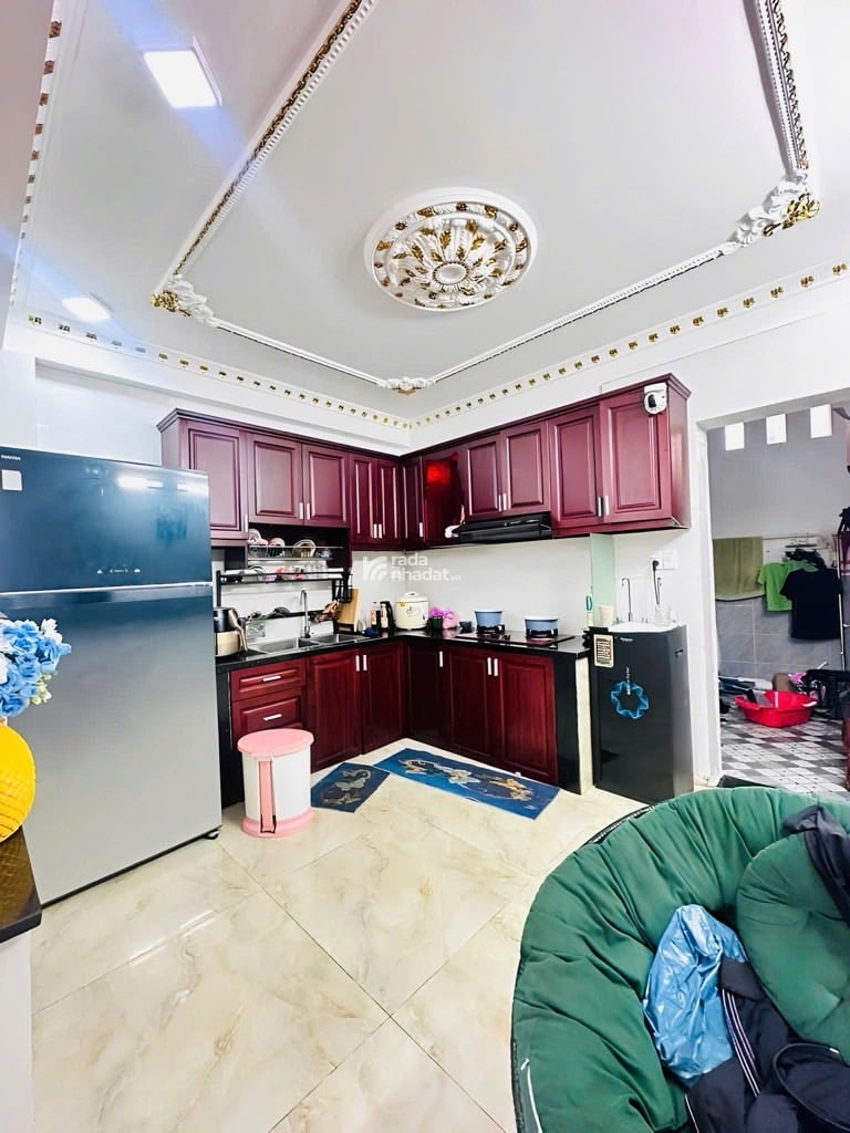 HẺM 6M XE HƠI NGỦ TRONG NHÀ 5 TẦNG DT: 4*14.5m- 6 tỷ 2