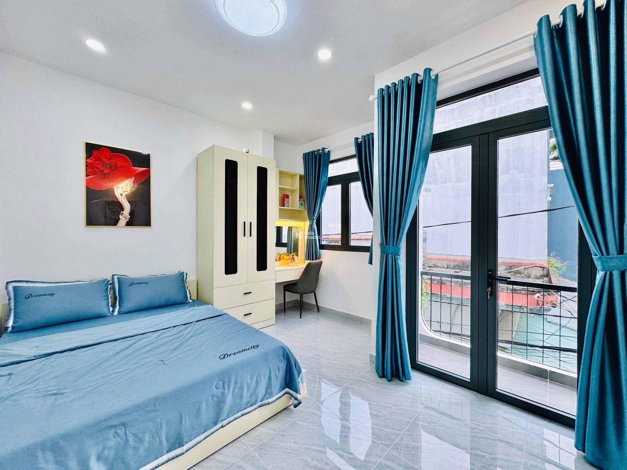 Lên sóng căn nhà 56m2 ngay Lê Quang Định, Gò Vấp. Giá 4 Tỷ 820 Tr. SHR, hẻm xe hơi 5m