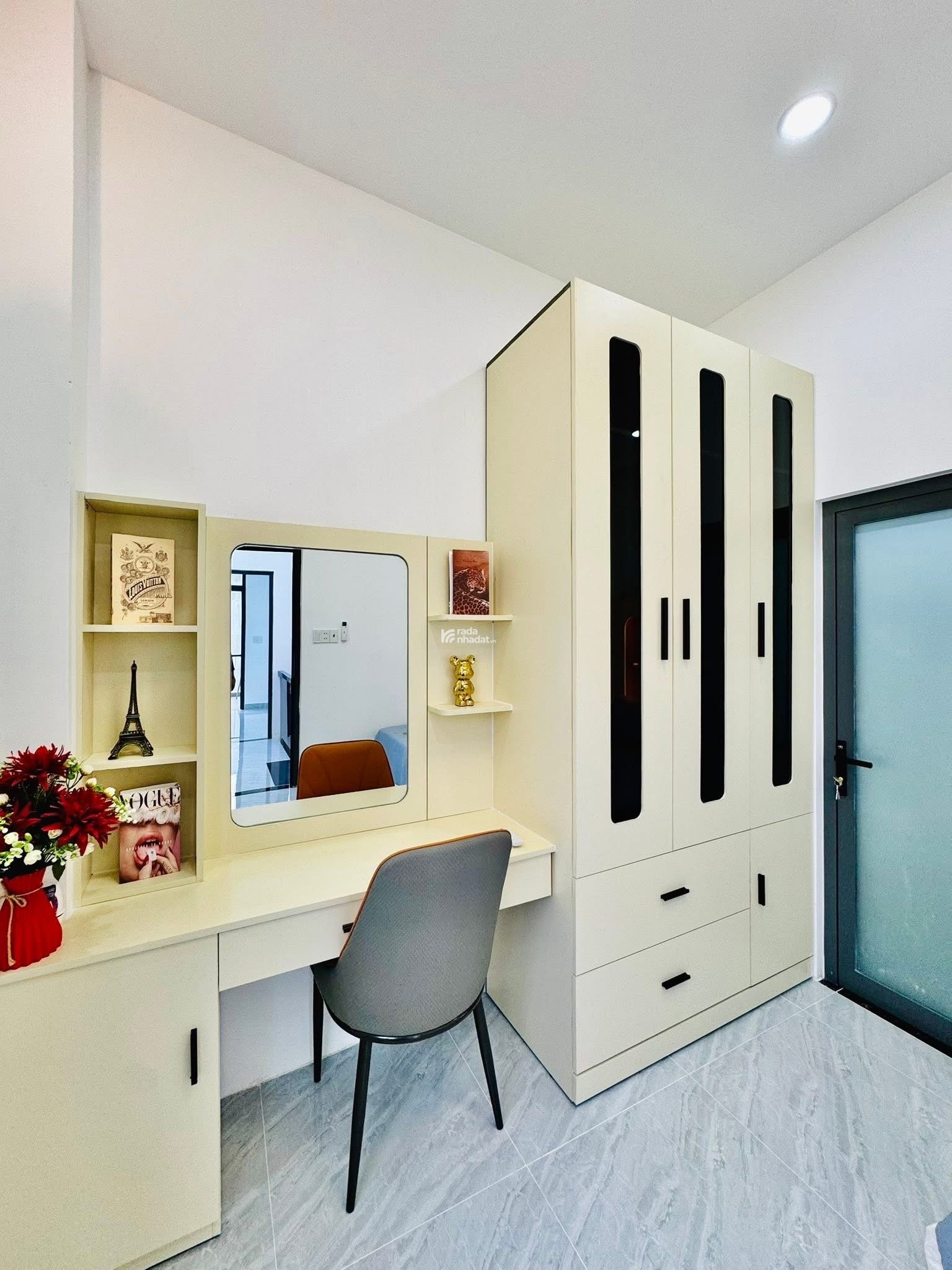 Lên sóng căn nhà 56m2 ngay Lê Quang Định, Gò Vấp. Giá 4 Tỷ 820 Tr. SHR, hẻm xe hơi 5m