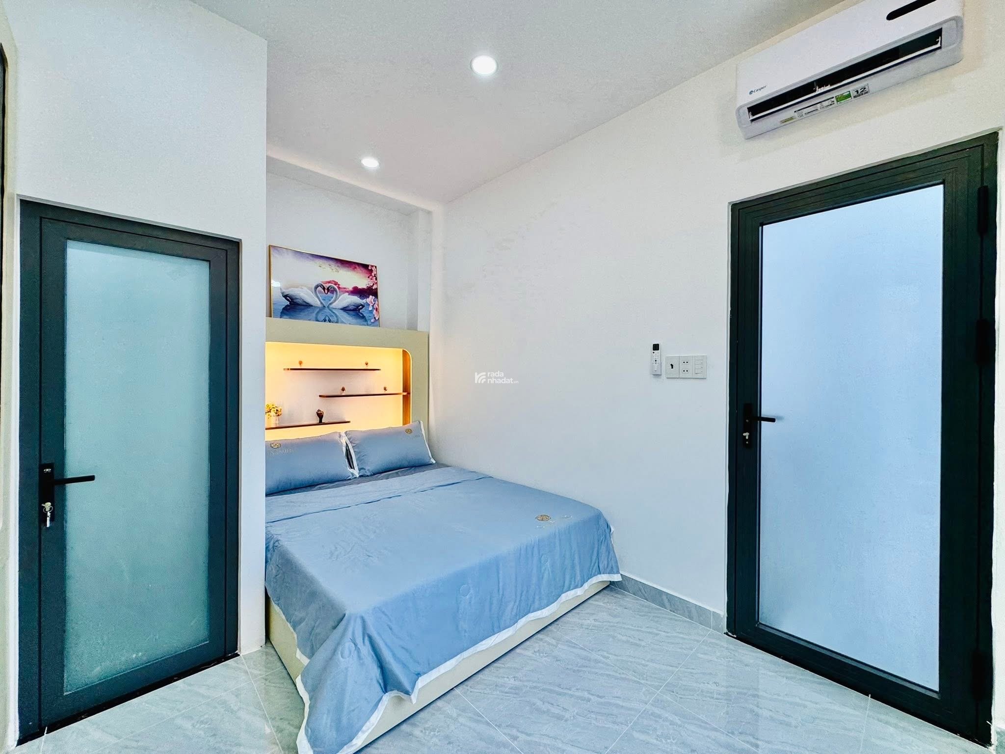 Lên sóng căn nhà 56m2 ngay Lê Quang Định, Gò Vấp. Giá 4 Tỷ 820 Tr. SHR, hẻm xe hơi 5m