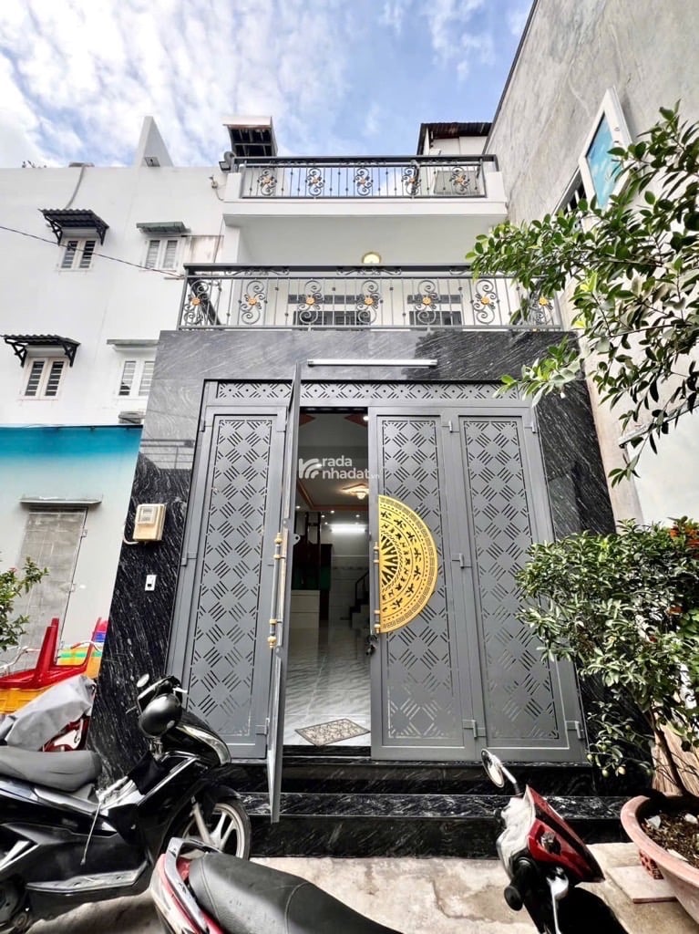  Nhà mới 2 tầng Đình Nghi Xuân- ngay ngã tư Bốn Xã