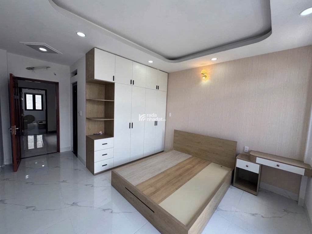 Nhà Siêu to - Giá Tốt -  Bình Tân - Hẻm 7m -  68m2 - 5 Tầng -  chỉ 7ty99