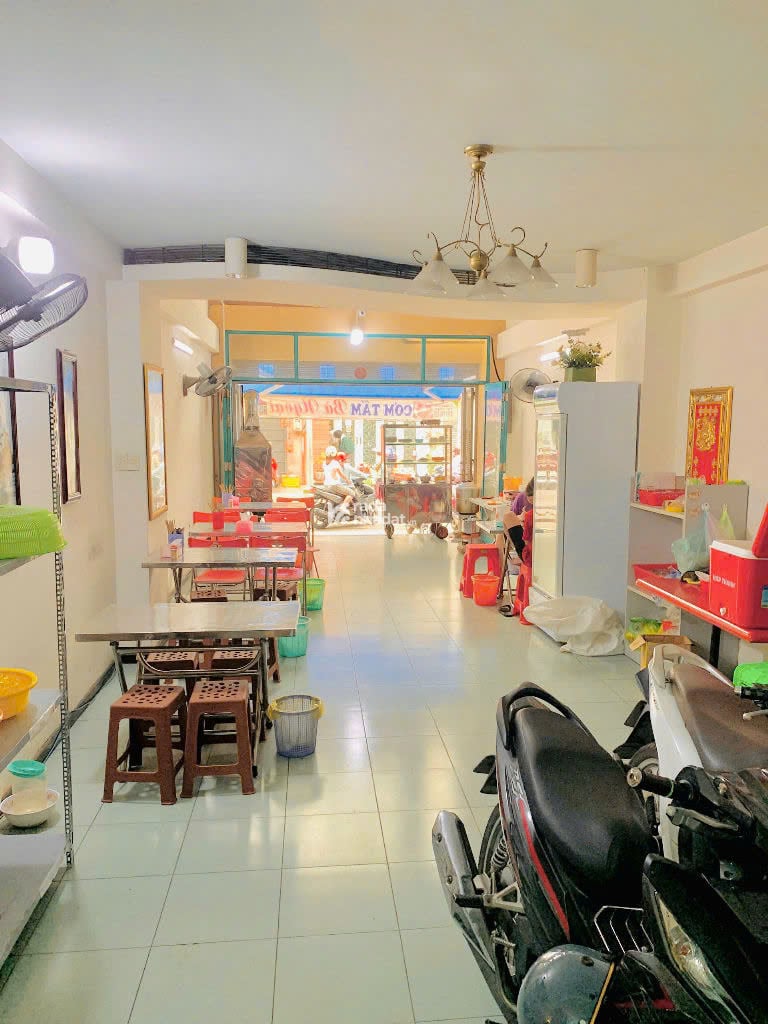  Bán nhà mặt tiền đường Ký Hòa  Q.5 Giá 25 tỷ