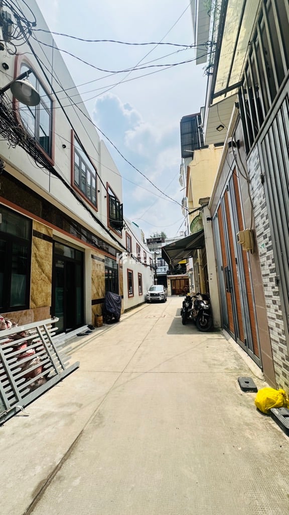 HẺM XE HƠI PHAN HUY ÍCH, TÂN BÌNH, 40M2 CÓ KC Ở NGAY. GIẢM 350TR CHỈ CÒN 7.3T TL 