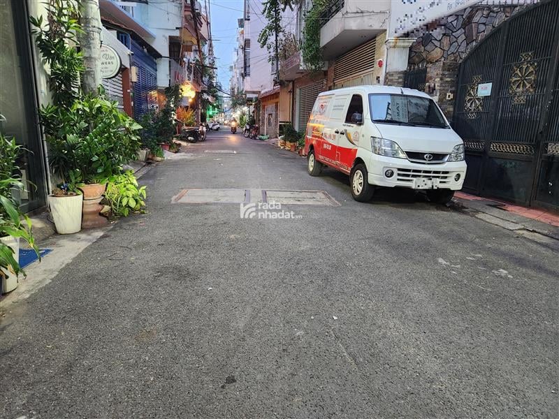 TRUNG TÂM. SÁT HẺM XE HƠI VIP LÊ VĂN SỸ, PHÚ NHUẬN, 65M2 ĐẤT TIỆN XÂY. GIẢM 350TR CHỈ CÒN 7.88T TL 