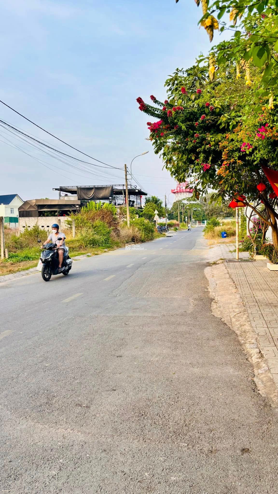 chính chủ bán nền đất 2 mặt tiền đường nhựa liêu bình hương và nhữ tiến hiền củ chi