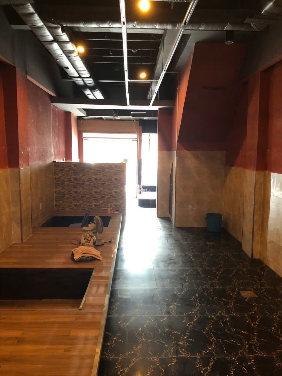 Bán nhà phố MT Lê Thánh Tôn, TRUNG TÂM Quận 1  74m2 4 tầng chỉ 85 tỷ