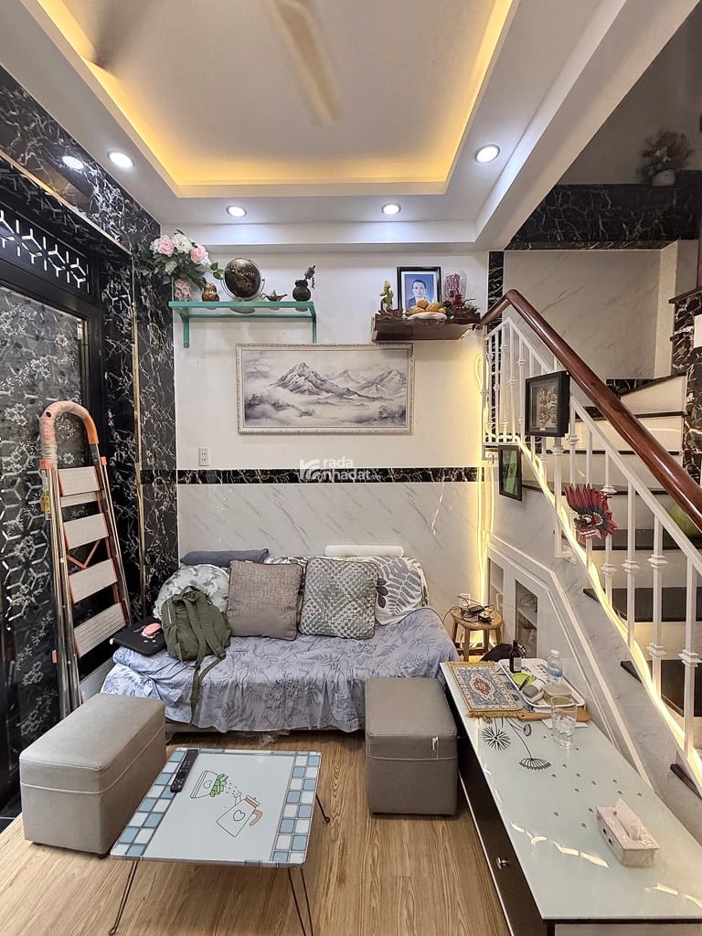 TRUNG TÂM TP. SÁT HẺM XE HƠI DUY TÂN, PHÚ NHUẬN, 20M2 CÓ KC Ở NGAY. GIẢM 350TR CHỈ CÒN 4.25T