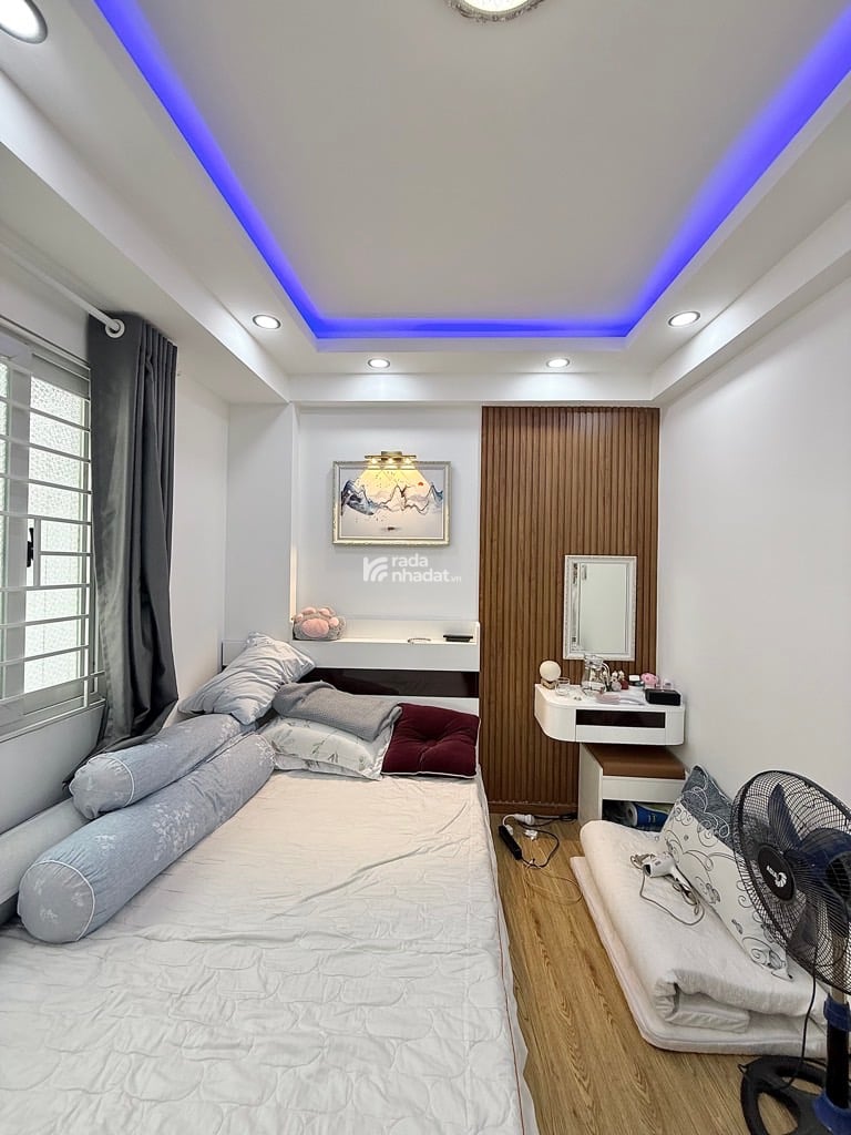 TRUNG TÂM TP. SÁT HẺM XE HƠI DUY TÂN, PHÚ NHUẬN, 20M2 CÓ KC Ở NGAY. GIẢM 350TR CHỈ CÒN 4.25T