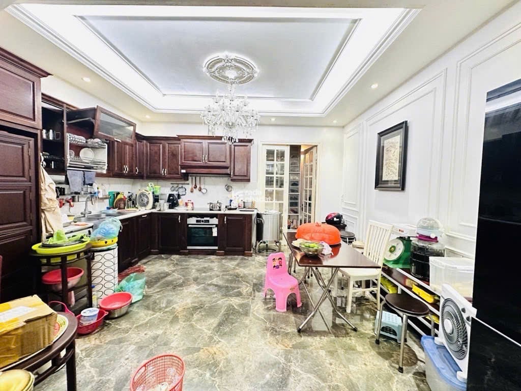 Bán nhà lô góc Thụy Khuê 70m, gần phố, vị trí hiếm sinh lời, giá 13,9 tỷ