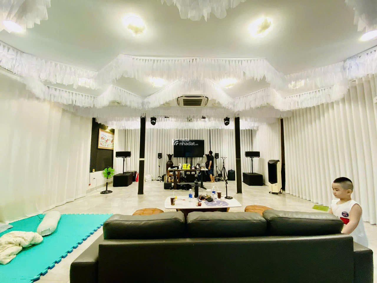 Nhà HIẾM MTKD sầm uất Thống Nhất P.11 ngang 13.5m 459m2 KD trường học kế Lotte chỉ 51.5 tỷ. 