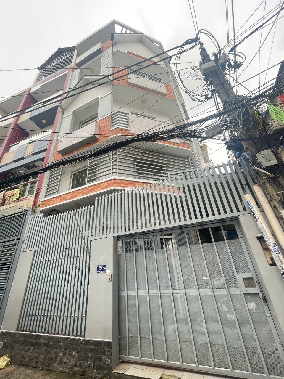 Bán nhà 2 mặt tiền hẻm ô tô Trần Văn Đang, Phường 9, Quận 3 - 7.5 tỷ 