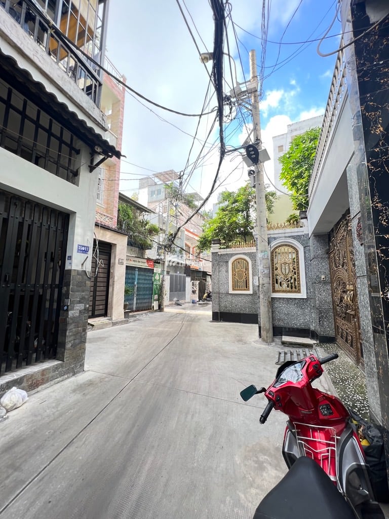 HẺM XE HƠI KHU BÀU CÁT, TÂN BÌNH, 26M2 CÓ KC Ở NGAY. GIẢM 550TR CHỈ 4T 