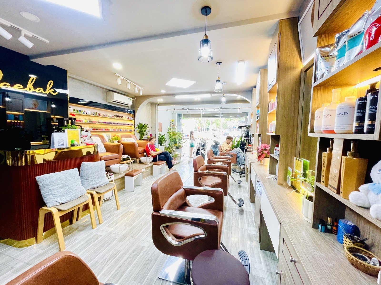 GIẢM SỐC 1 TỶ - VỊ TRÍ QUÁ ĐẸP Q10 - DÒNG TIỀN 50TR/THÁNG - CHỈ 22.3 TỶ