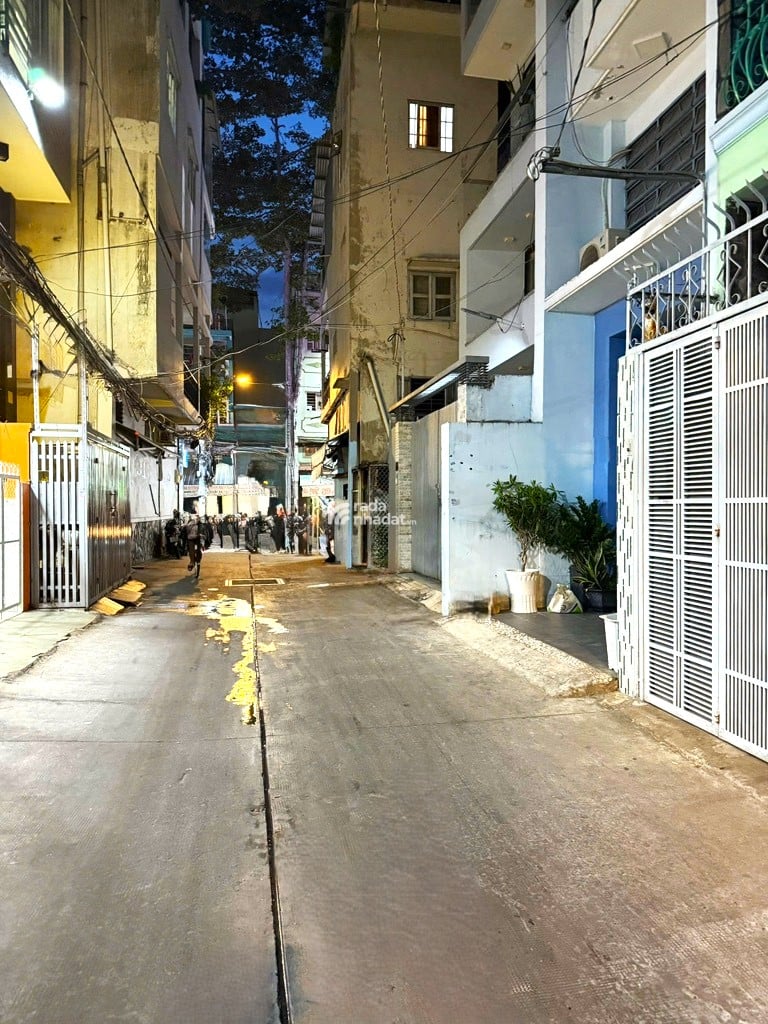 BÁN NHÀ NGÔ QUYỀN, QUẬN 10, 35M2, 3 TẦNG, HẺM 3M, SÁT HẺM XE TẢI, NỞ HẬU VUÔNG, 4 PN, SHR, 7.X TỶ