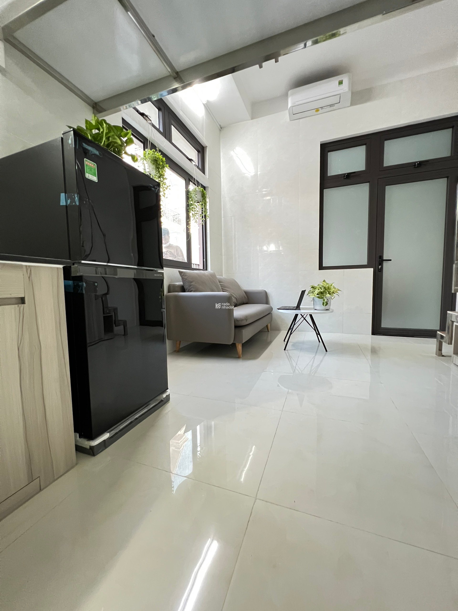 Cho thuê phòng có gác tại quận 10, có thang máy, máy giặt riêng, gần Bách Khoa, UEH, Huflit