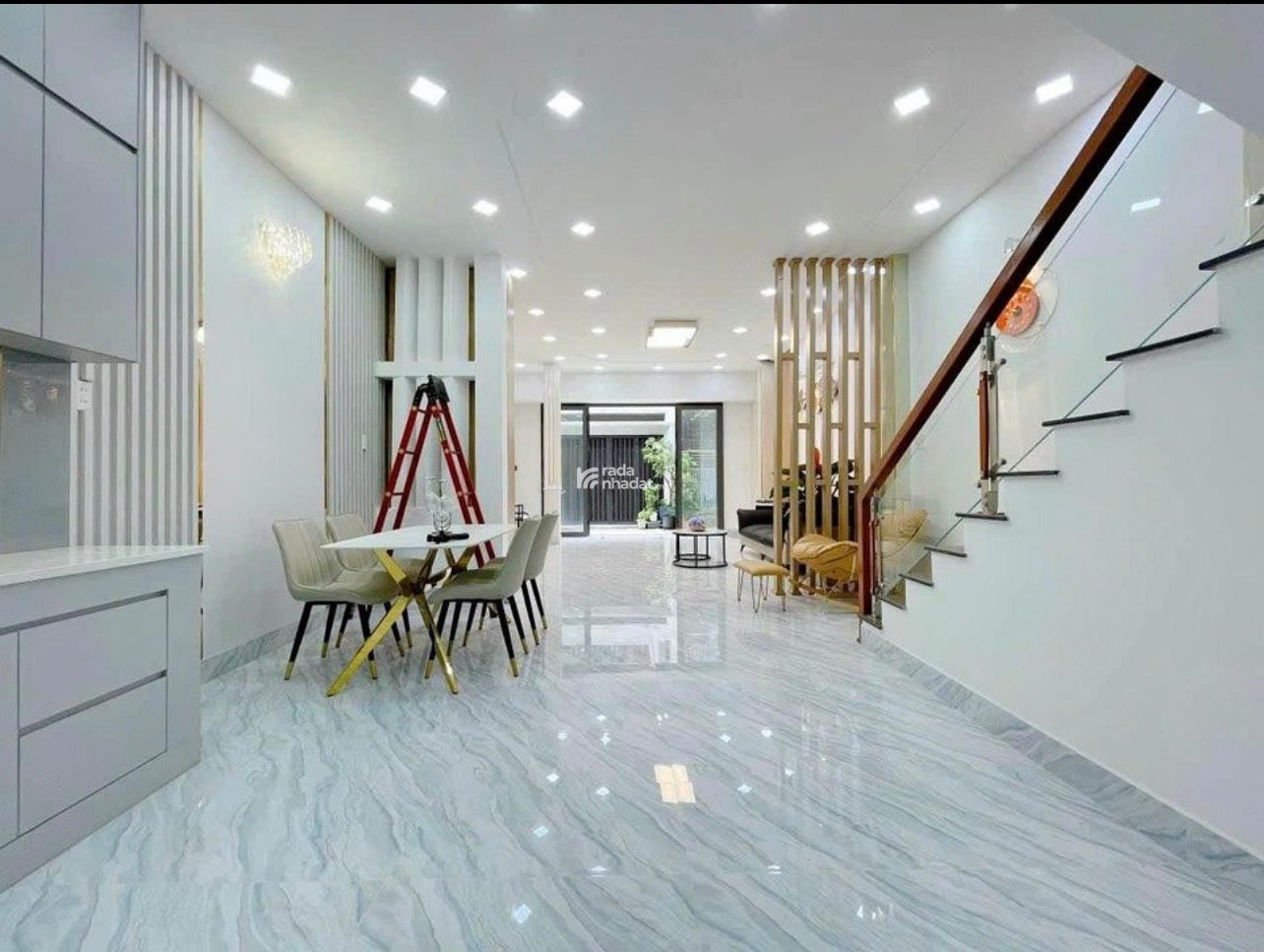 Nhà giá rẻ 4tỷ860 39,5m2  ở Lê Văn Sỹ, P10, Q Phú Nhuận. Sổ hồng riêng